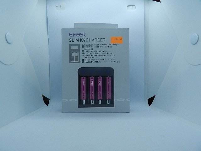 Efest Slim K4 Charger